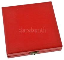 Vincze Dénes (1914-1972) DN "A Magyar Népköztársaság Kiváló Brigádja - Szocialista Brigád"...