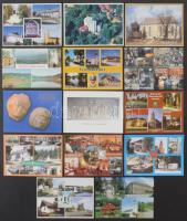 300 db MODERN magyar színes város képeslap, futott és postatiszta vegyesen (~1970-2000) / 300 MODERN Hungarian color town-view postcards, used and unused mixed