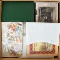 Vegyes tétel magyar és külföldi bélyegekkel, küldeményekkel, néhány blokkal, kis berakókkal, 2 közepes dobozba rendezve, az egész egy nagyobb kartondobozban