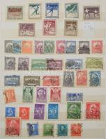 Nagyon vegyes magyar tétel a krajcárosoktól, jobbakkal, modern blokkokkal, 8 lapos A/4 berakóban