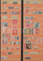 Európai országok érdekes régi összeállítása nagyalakú 16 lapos régi csatos berakóban, a gerince elvált, ragasztószalaggal rögzítve. Érdemes megnézni!