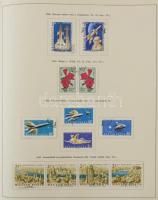 Magyar gyűjtemény blokkok nélkül az 1945-1962 közötti időszakból, nagyalakú előnyomott albumban