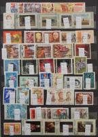 Szovjetunió összeállítás 12 lapos nagyalakú berakóban, benne képes, sok motívum bélyeg