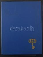 Szovjetunió összeállítás 12 lapos nagyalakú berakóban, benne képes, sok motívum bélyeg