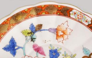 Herendi Shanghai mintás talpas kínáló plasztikus aranyhal figurákkal. Jelzett, hibátlan, d: 14,5 cm,...