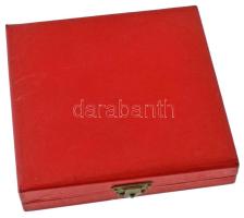 Vincze Dénes (1914-1972) DN "A Szakma Kiváló Brigádja - Szocialista Brigád" egyoldalas, ez...