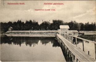 1913 Balatonlelle, Alsólellei part, Vaszilievics és Lessik villák, móló. Wollák József utódai kiadása (EK)