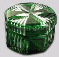 Zölden pácolt ólomkristály fedeles edény, jelzés nélkül, pattogzással, d: 13 cm