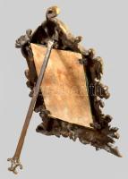 Gazdagon díszített puttó alakos asztali tükör. cca 19. sz. vége, bronz, m: 28 cm