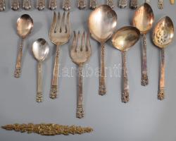 Rogers Oneida Ltd. 95 részes ezüstözött evőeszköz készlet