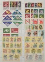 16 fehér osztott lapos LINDNER berakó benne magyar bélyegek az 50-es 60-as évekből