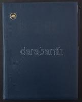 Több példányos összeállítás a krajcárosoktól kb a 40-es évekig, 16 fekete osztott lapos berakóban