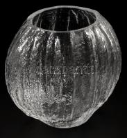 "Minora" váza. Finnország, Iittala gyár, Timo Sarpaneva (1926-2006) terve. Jegecüveg, jelzett az alján: T.S., m: 22,5 cm