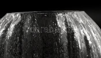 "Minora" váza. Finnország, Iittala gyár, Timo Sarpaneva (1926-2006) terve. Jegecüveg, jelz...