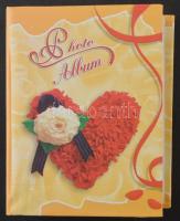 100 db RÉGI képeslap modern fotóalbumba rendezve: Neogrády, Rösler, Gibson sorozat, művészlapok, lit...