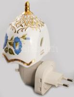 Limoges kézzel festett konnektorba dugható lámpa, porcelán búrával, jelzett, m: 14 cm