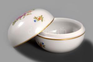 Herendi rózsás bonbonniere. Kézzel festett, jelzett, minimális kopással d: 10 cm