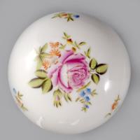 Herendi rózsás bonbonniere. Kézzel festett, jelzett, minimális kopással d: 10 cm