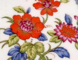 Hollóházi kerek asztalközép kínáló, háncsnyomott peremrésszel. Jelzett: "KISÉRLETI DARAB" ...