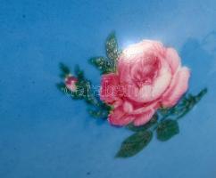 cca 1930 Kék alapon rózsamintás váza. Jelzett, alján repedéssel, m: 19,5 cm