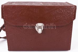 Kiev 16 C-3 16mm-es filmfelvevő, tartozékokkal, táskájában