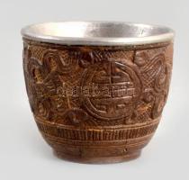 cca 20. sz. eleje, Kínai 14 részes asztali szett, váza, fedeles edény, 12 darab pohár. Faragott kóku...