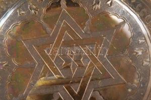 Judaika réz tálca, jelzett egyiptomi, + egy nagyobb réz tálca d: 16 cm, 27 cm