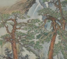 Olvashatatlan jelzéssel, kínai alkotó, XX. sz. közepe: Alakok a tájban. Színezett selyemkép. Üvegeze...