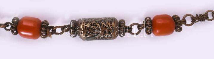 Filigrán nyakék kő rárakásokkal