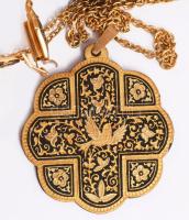 Doboznyi bizsu ékszer, közte jó mineral darabokkal