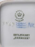 Royal Copenhagen 2 darab dísztálka, jelzett, 12,5x12,5 cm, d: 11 cm