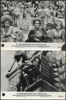 cca 1989 előtt készült, "A makrancos hölgy" című olasz - angol - amerikai film jelenetei és szereplői, 9 db vintage produkciós filmfotó (vitrinfotó, lobbyfotó) ezüst zselatinos fotópapíron, a használatból eredő (esetleges) kisebb hibákkal, az egyik szövegmező sarka hiányos, 18x24 cm