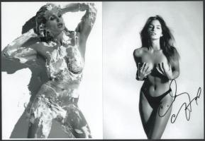 cca 1989 Cindy Crawford (1966) amerikai modell és színésznő szolidan erotikus felvételei, 2 db modern nagyítás, jelzés nélkül, 21x15 cm