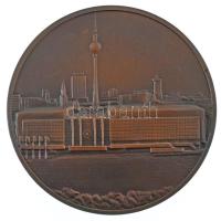Németország DN "A köztársaság palotája - Berlin" kétoldalas bronz emlékérem (50mm) T:AU Germany ND "Palast der Republik - Berlin" two-sided bronze commemorative medallion (50mm) C:AU