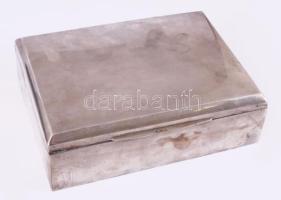Ezüst (Ag) cigarettás doboz, pótolt belső résszel, jelzett, 11x15 cm, bruttó 425g