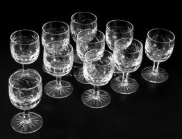 10 darabos ólomkristály talpas italos készlet, köszörült mintával, hibátlan, m: 11,5 cm