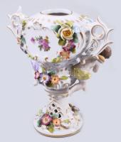 cca 1900 Capodimonte vagy annak stílusában: Puttó alakos váza. Jelzett, restaurált, sérüléssel, fedé...