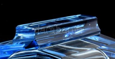 Art deco bononniere Anyagában színezett, formába öntött, hibátlan 16x11x9 cm /// Art Deco bonbonnier...