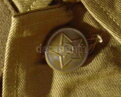 Szovjet, orosz katonai egyenruha garnitúra: nadrág, zubbony, gyakorló és díszelgő sapka