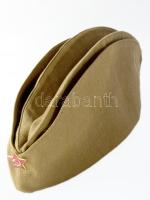 Szovjet, orosz katonai egyenruha garnitúra: nadrág, zubbony, gyakorló és díszelgő sapka