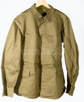 Szovjet, orosz katonai egyenruha garnitúra: ing, nyakkendő, nadrág, zubbony, gyakorló és díszelgő sapka,