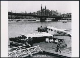 cca 1936 Budapest, hidroplán kikötő a Gellért térnél, 1 db modern nagyítás, jelzés nélkül, 15x21 cm