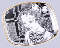 Hollóházi Szász Endre által tervezett tálka. Matricás, jelzett, hibátlan, 14,5x12 cm