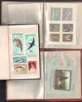 Kis magyar tétel, főleg blokkok és 1994-es Bélyegévkönyv