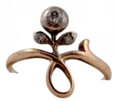cca 1900-1920 Arany (Au) gyűrű, 14k, ezüst (Ag) foglalatban cca 0,15ct gyémánt berakással, m:53, jelzett, bruttó 2,4g