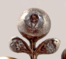 cca 1900-1920 Arany (Au) gyűrű, 14k, ezüst (Ag) foglalatban cca 0,15ct gyémánt berakással, m:53, jel...