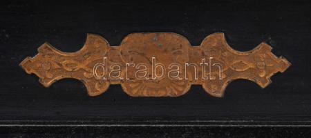 XIX. sz. Biedermeier asztali óra, negyedütős, ingás szerkezettel, alabástrom oszlopokkal, kulccsal, ...