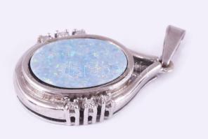 Függő. Fehérarany, 6 db brillel (0,15 ct) mesterséges opállal, jelzett. 4,85g. 30 mm