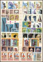 Összeállítás afrikai országok bélyegeiből, 54 db sor jó motívumokkal, 3 A/4-es berakólapon