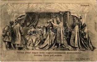 1908 Budapest, I. Ferenc József magyar király megkoronáztatásának domborműképe Andrássy Gyula gróf szobrán. Zala György műve. Divald Károly kiadása (EM)
